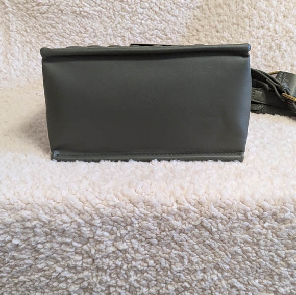 NWT Steve Madden Bniko quilted crossbody bag - Picture 4 of 11